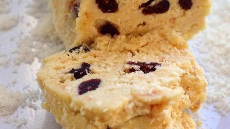 Συνταγή για λαχταριστό σπιτικό κορμό λευκής σοκολάτας